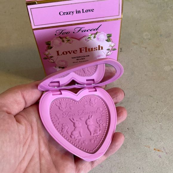 HP🥰Too Faced Love Flush Watercolor Blush CRAZY IN LOVE - Picture 1 of 7